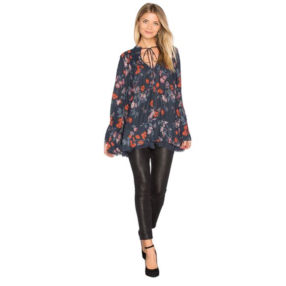 FREE PEOPLE Pebble Crepe So Fine Smocked Tunic Top Navy Floral Bell Sleeve Sz S - Picture 13 of 13